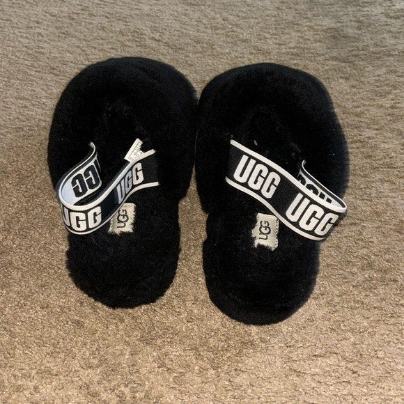 Uggs slippers - Picture 2 of 3